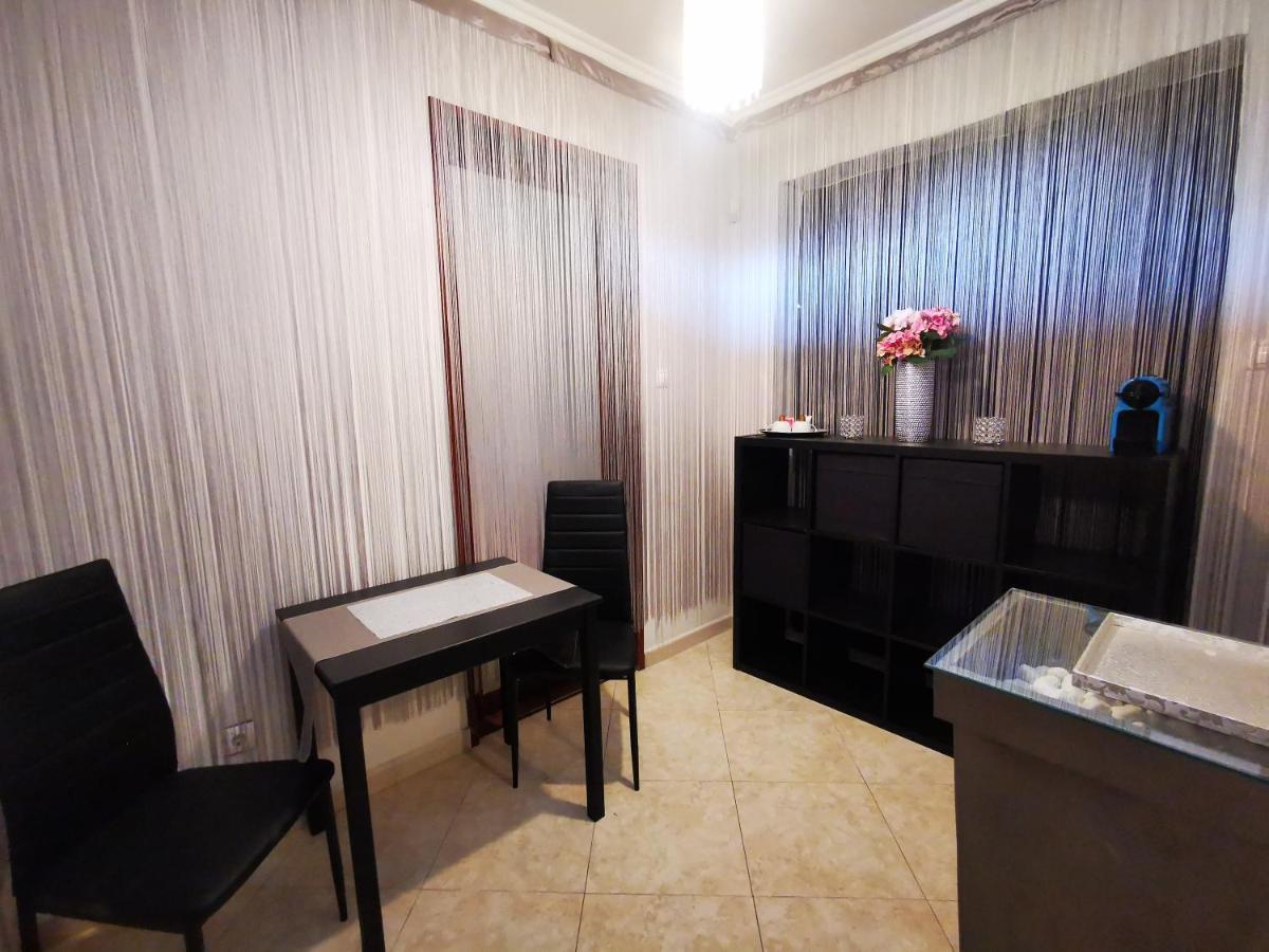Appartement Luxury Basement In The Surrounding Of Budapest à Mogyoród Extérieur photo